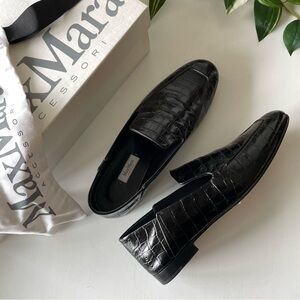 MaxMara leather loafers size 40 (us 9)